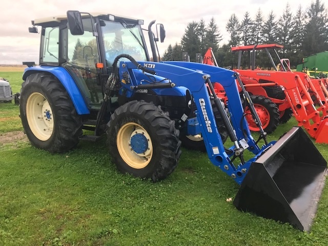 NEW HOLLAND TL100 4X4 CAB TRACTOR W/ LOADER
